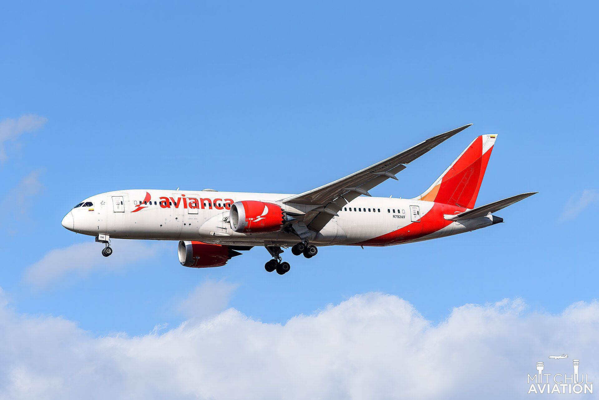 The Dreamliner's Heavy Burden: Why Early Boeing 787s Weighed 22,000 Lbs More