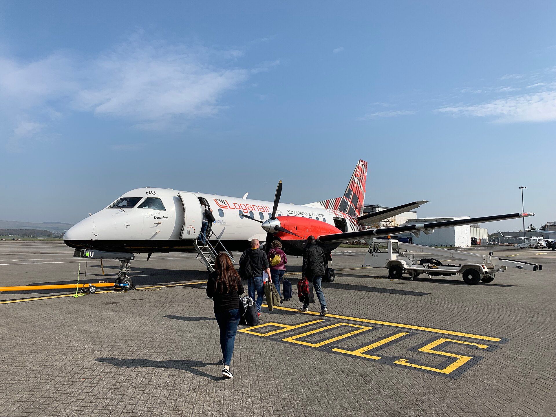 Loganair Launches UK's First Electric Aircraft Flight Demonstrations for Royal Mail