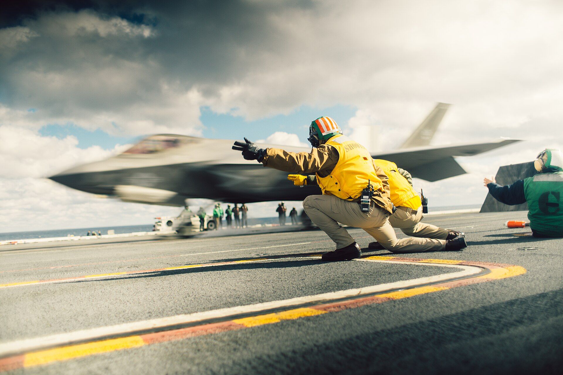 F-35C Lands on New US Navy Aircraft Carrier Class for First Time