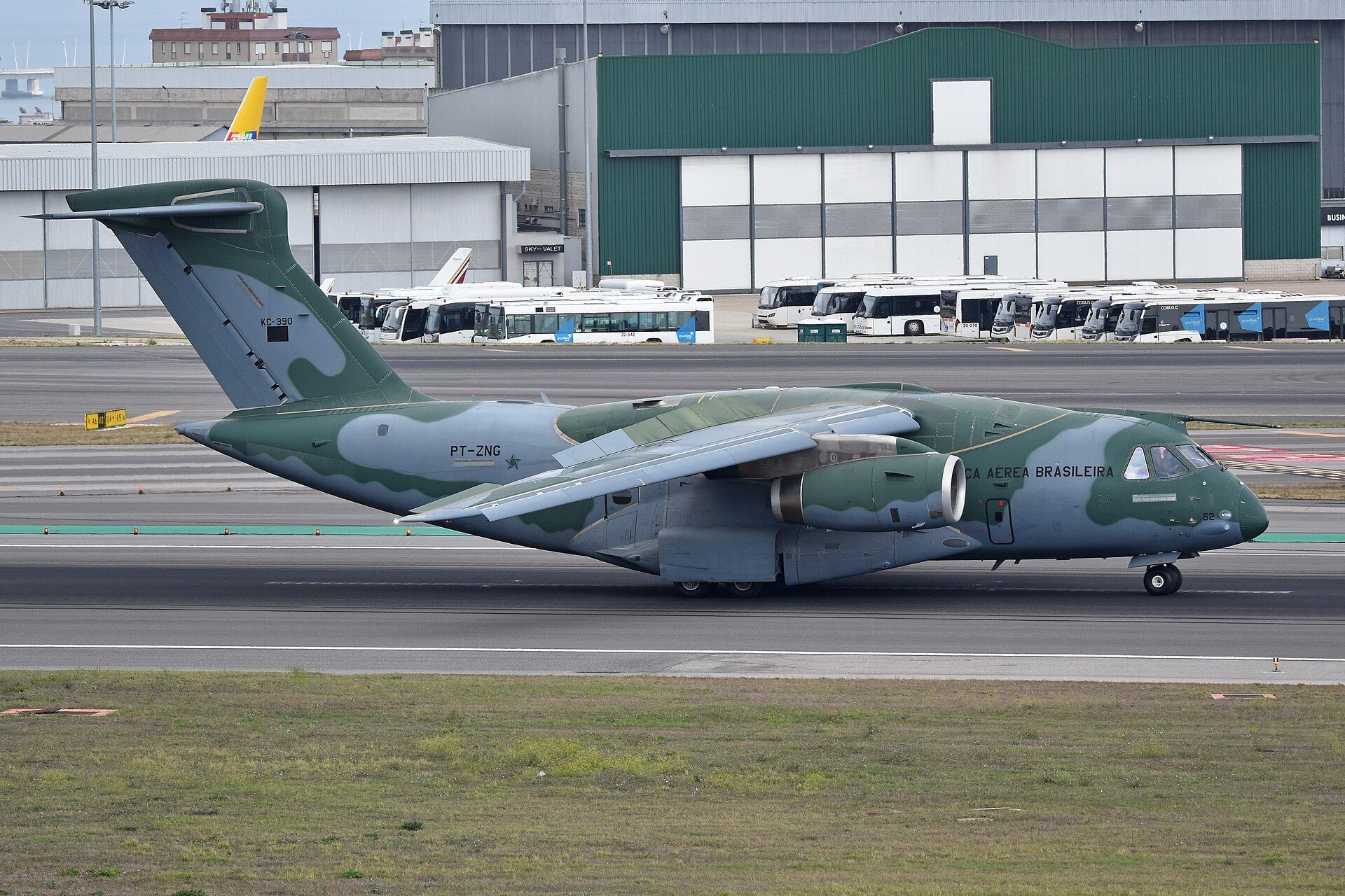 Uzbekistan Takes Delivery of First Embraer C-390 Millennium