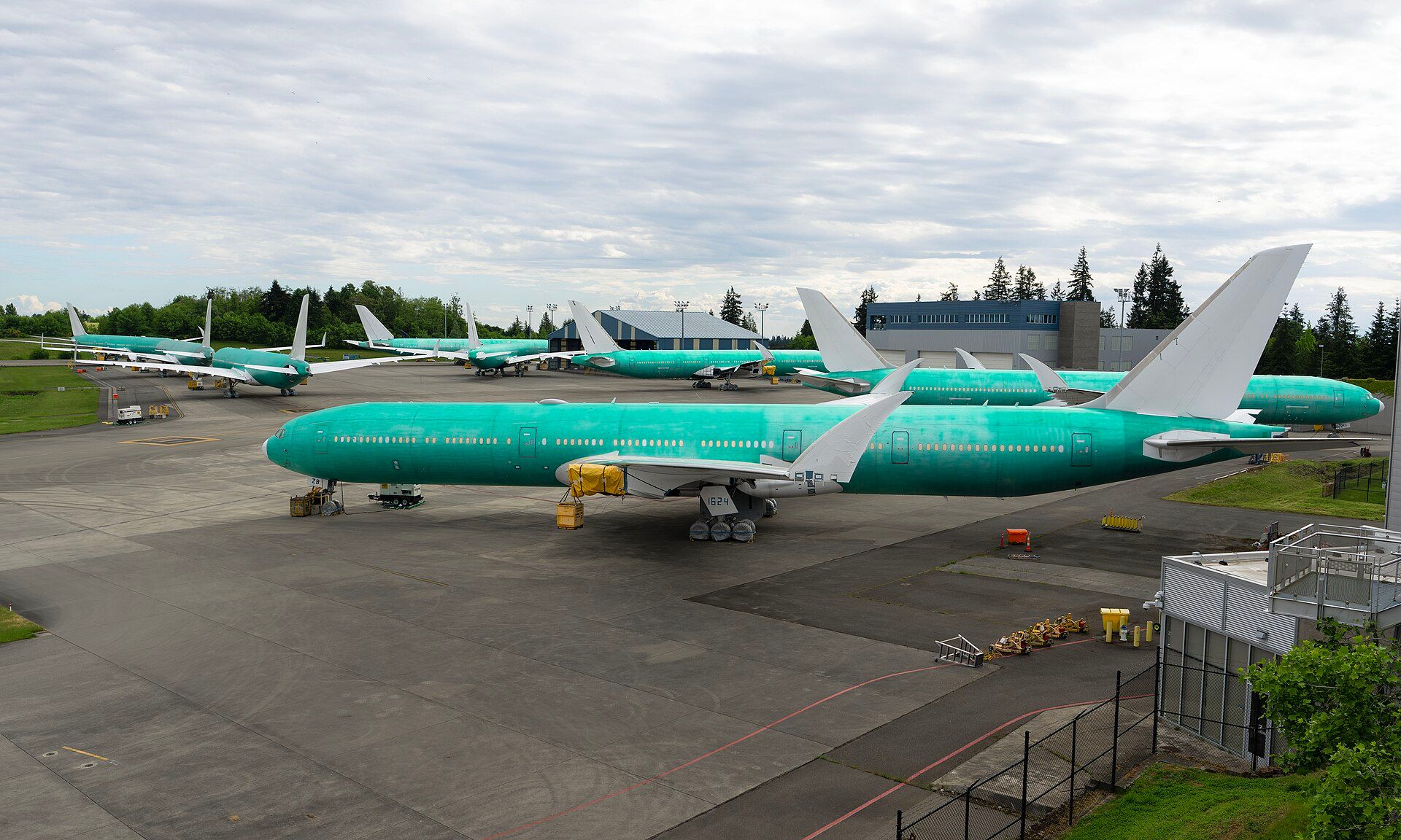 Boeing 777X Set to Overtake A350 as World's Widest Twinjet