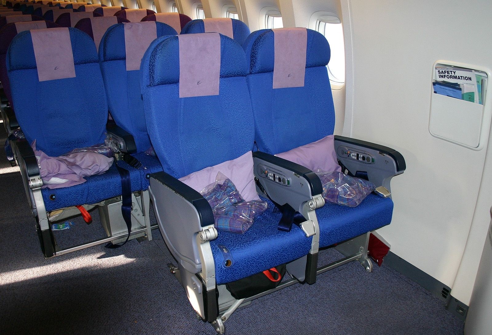 Extra Legroom Economy Challenges Premium Economy's Value