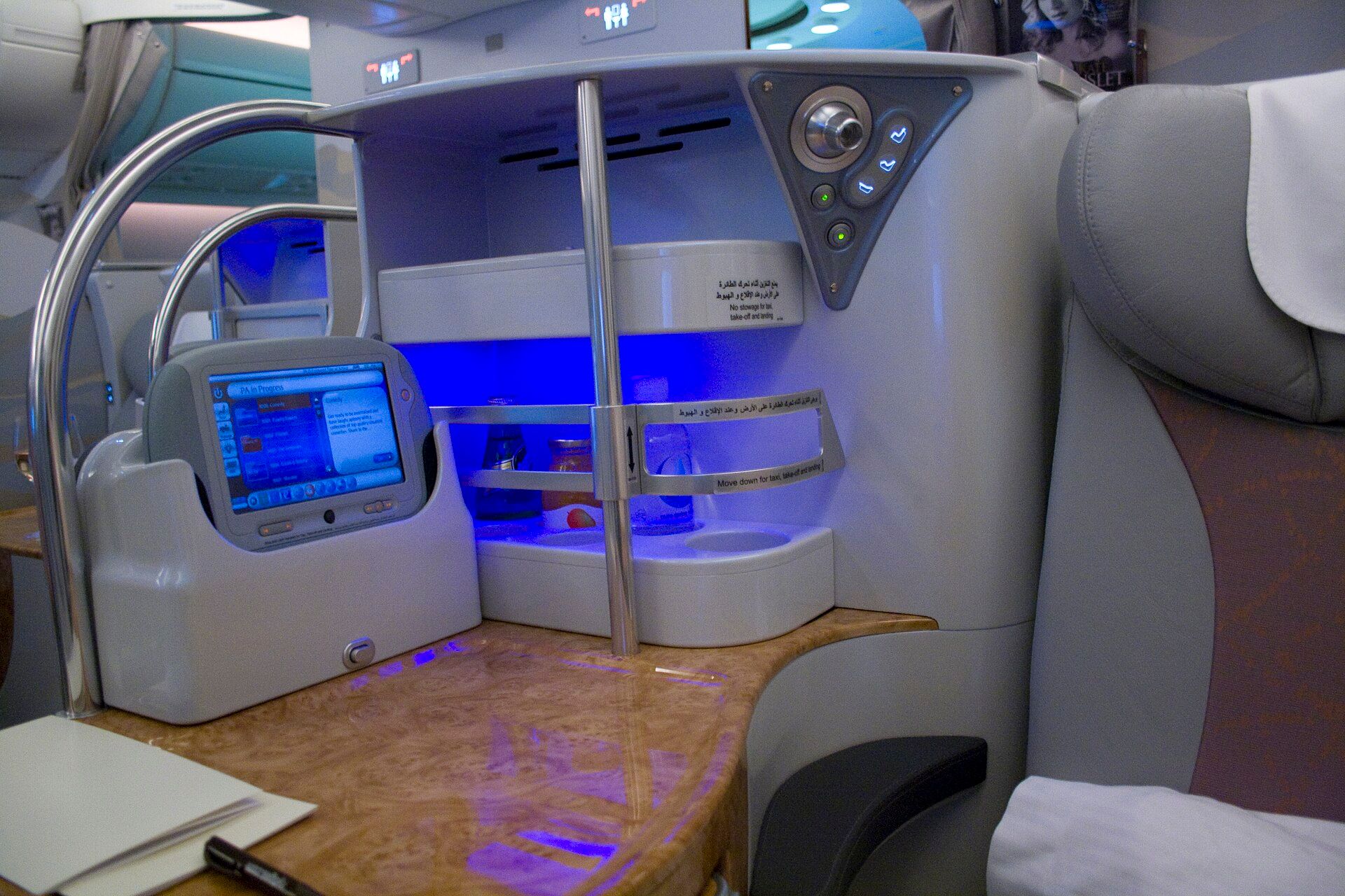 Emirates Business Class: Redefining Luxury at 40,000 Feet